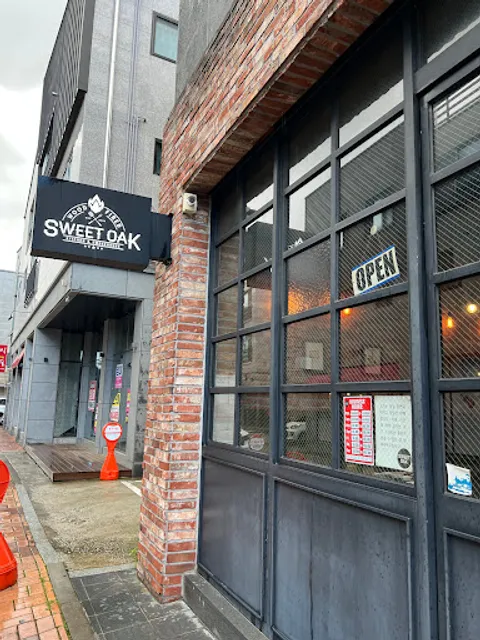 Sweet Oak