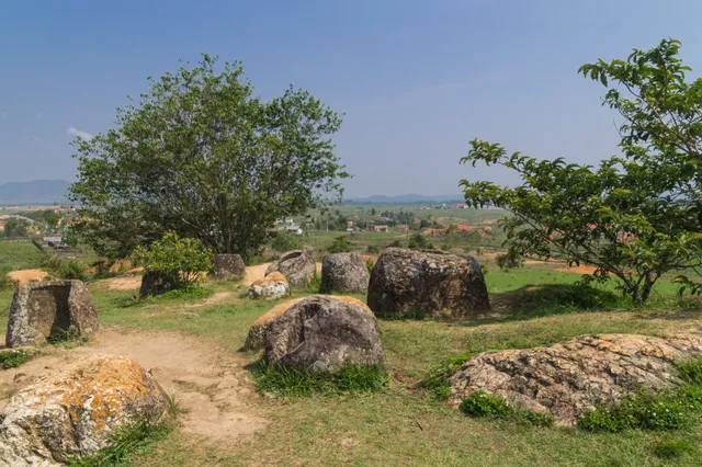Plain of Jars Site ທົ່ງໄຫຫີນ 2 ສະຖານທີ່ 2