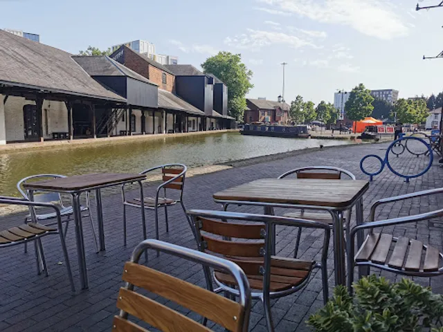 Playwrights Cafe - Coventry Canal Basin