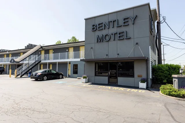 Bentley Motel