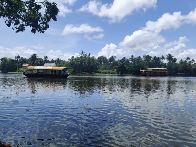 Keraleeyam | Ayurvedic Resort & Massage In Alleppey