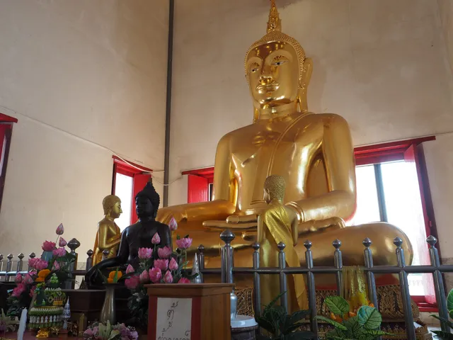 Wat Phihan Daeng