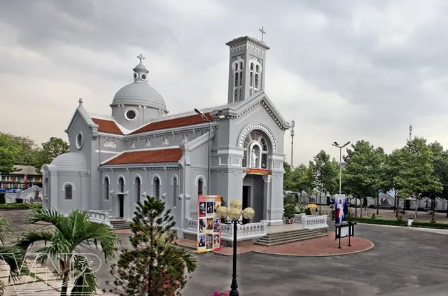 Hanh Thong Tay Parish Church