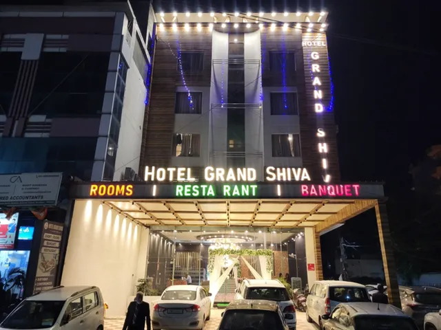 Oaktel Hotel Grand Shiva - Best Budget Hotel | Family Hotels | Top Comfortable Hotels in Haridwar