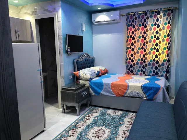 إستيديوهات طالبات الحي الأول عمارة 210