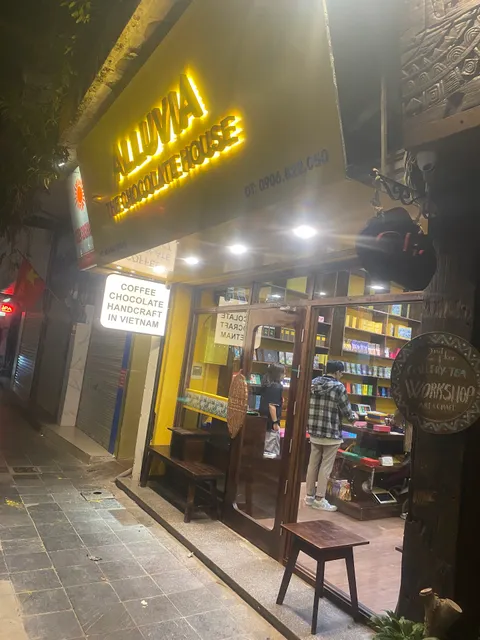 Alluvia Chocolate 68 Hàng Trống