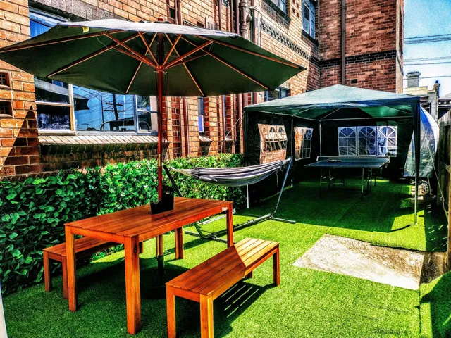 Richmond Private Rooms @ 151 Hoddle Homestay