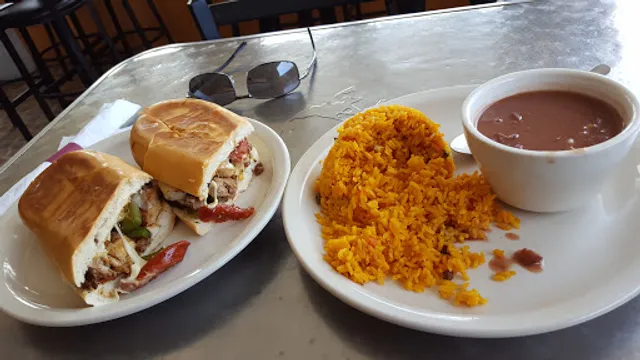 El Bohio Cuban Restaurant