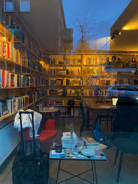 Arnhems Boeken Café (ABC) Libertas🍺📖