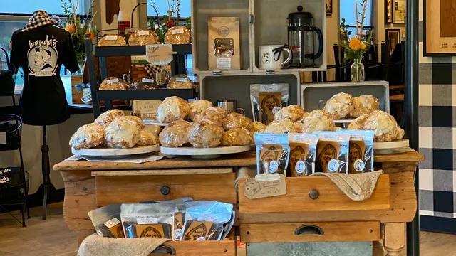 Wanda's Cafe + Bakery