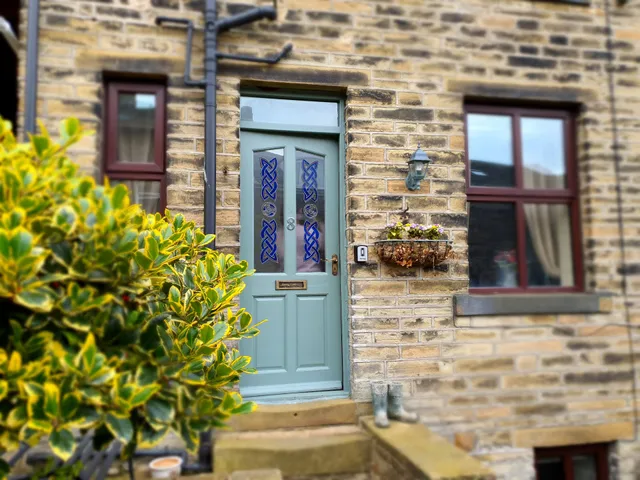 Bronte Railway Cottage At Haworth-Book Direct And Save Upto 20%