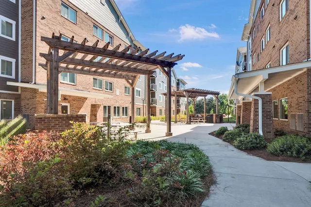 WaterWalk Extended Stay Charlotte - Arrowood