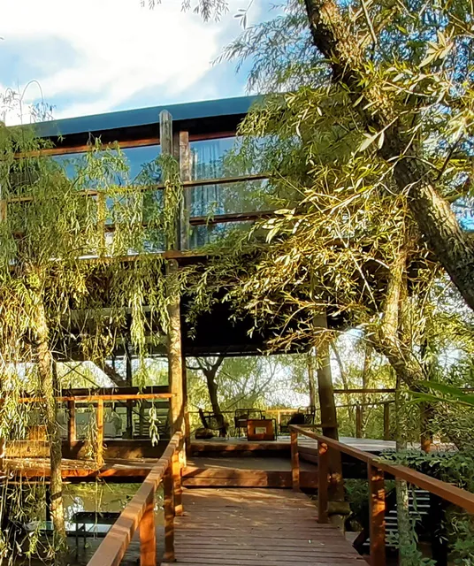 Polaris casa de río