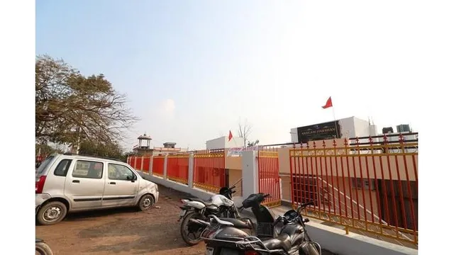 OYO Flagship 27941 Sangam Darshan