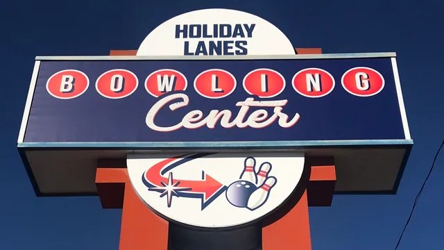 Holiday Lanes Bowling Center