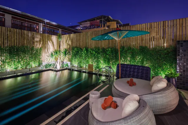 Chala Number 2 Art and Gallery House