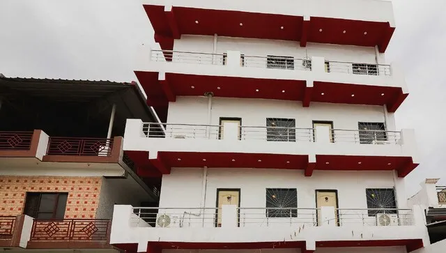 OYO 45749 Doon Devil's