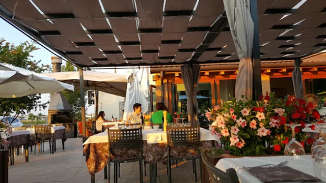 Ristorante Hosteria di Lancio di Cavarzan Marisa e C.