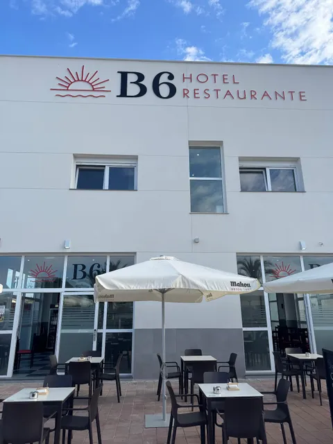 B6 Hotel y Restaurante
