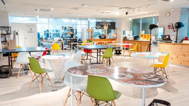 コワーキングスペース The DECK （ザ デッキ）Coworking