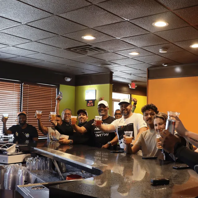 GLOBAL BITES | Food Truck Park & Bar