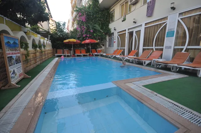 Sunmaris City Hotel