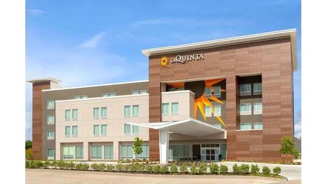 La Quinta Inn & Suites by Wyndham Richmond-Sugarland