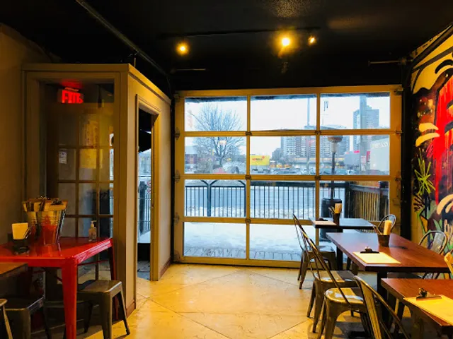 EAT BKK Thai Kitchen & Bar (Steeles)