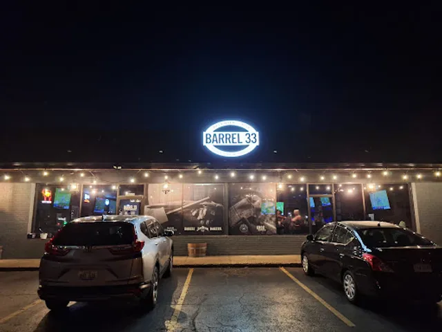 Barrel 33 Tavern & Grill