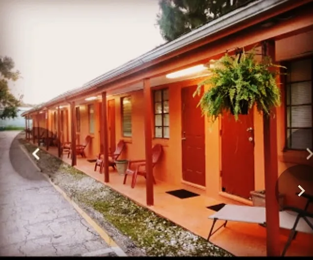 Courtesy Court Motel LLC (CrazyCourtMotel)