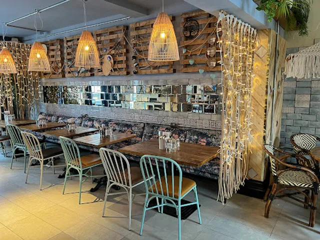 Megan's by the Castle Restaurant (Guildford)