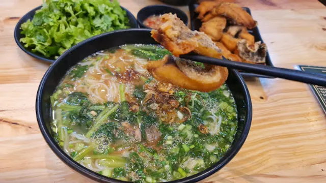 bún cá chấm giòn