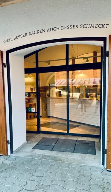 LOKALBÄCKEREI BROTZEIT