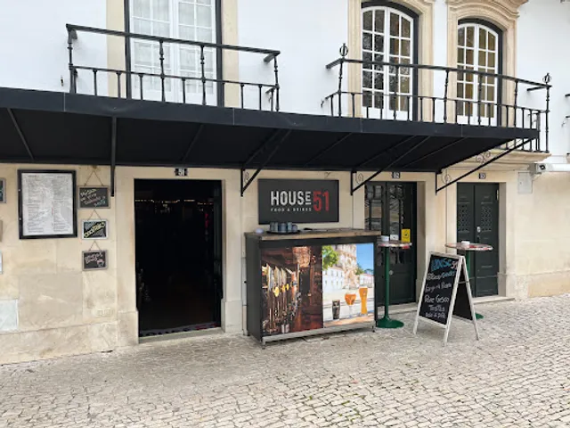 House 51 Food and Drinks