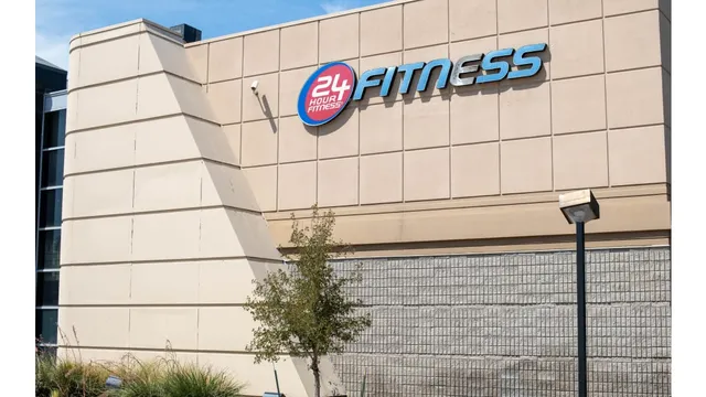 24 Hour Fitness