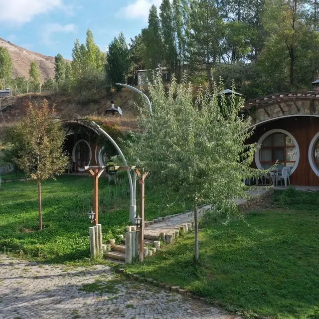 Sivas Hobbit Yamac Evleri
