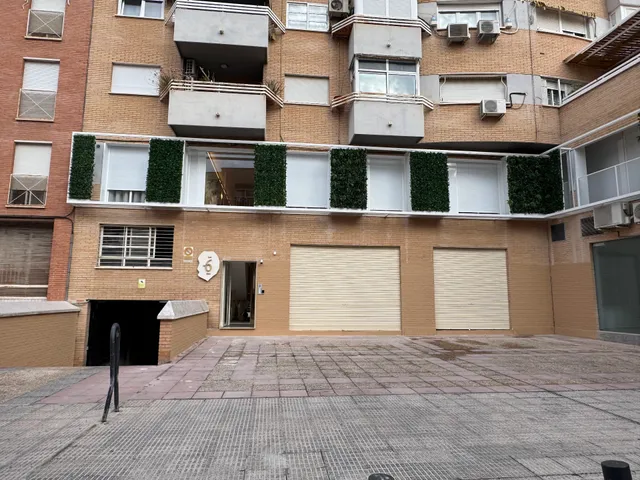 LOS 6 BY GRUPO CCOMMO