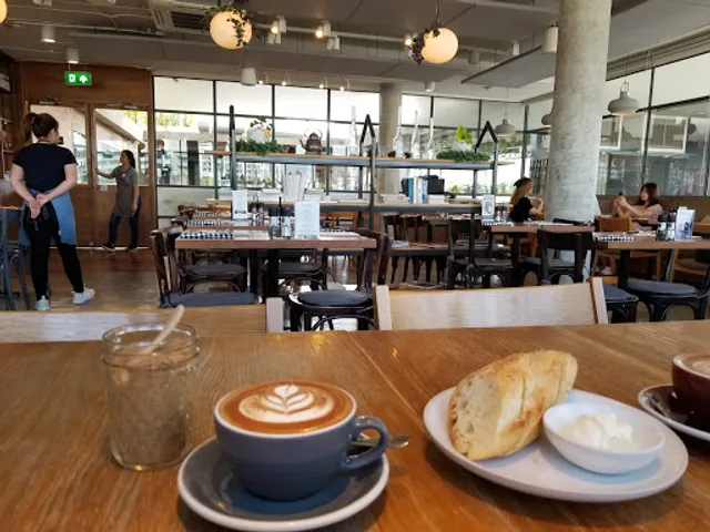 ROAST coffee & eatery