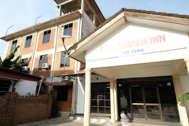 OYO 1017 Al-inshirah Inn