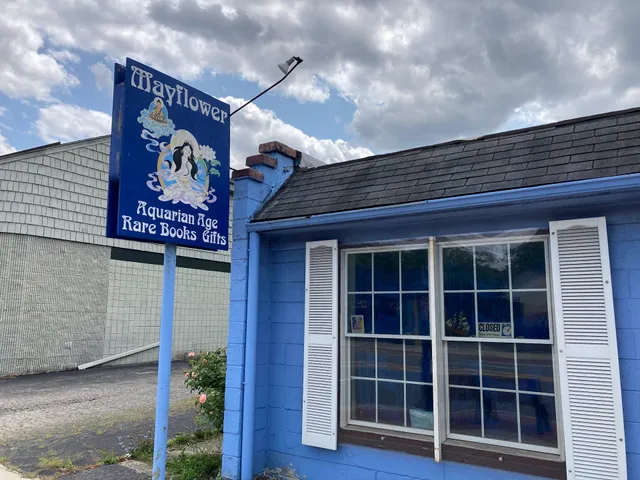 Mayflower Book Store