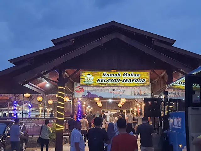 RM NELAYAN SEAFOOD BELITONG.