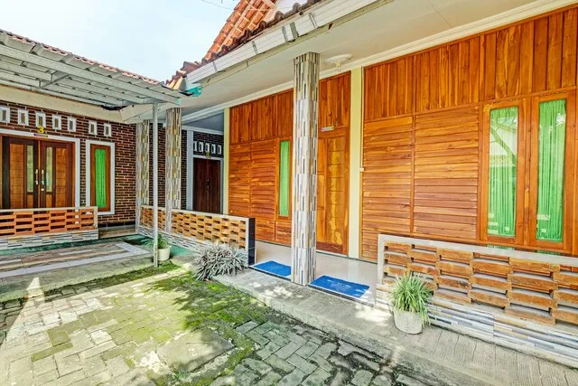 OYO 3355 Homestay Syariah Asyuban