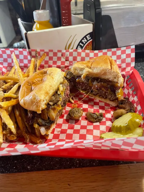 Somewhere Else Bar & Grill