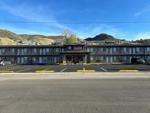 Four Sevens Motel