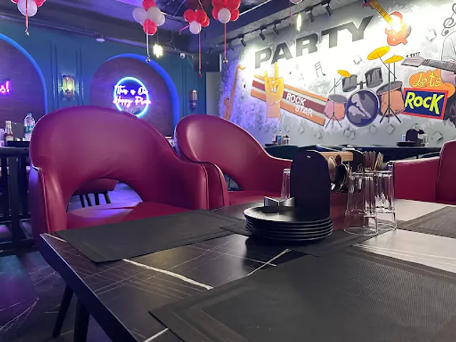 Dnuvo Premium Club Lounge & Bar- Restaurant In Hoshiarpur | Club, Lounge, Bar In Hoshiarpur