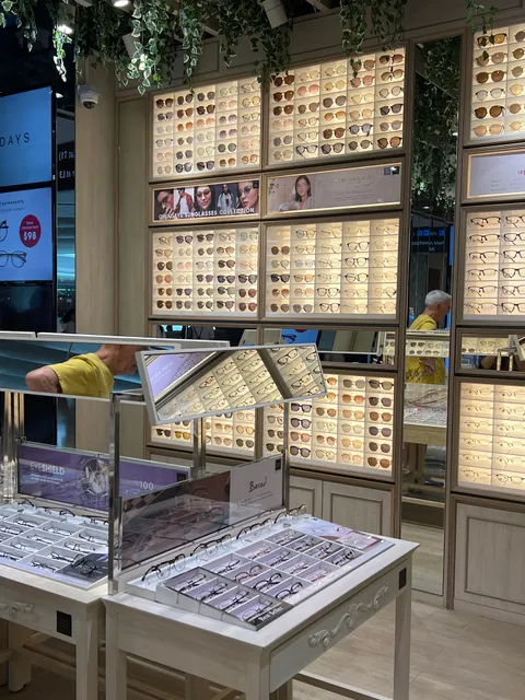 OWNDAYS Jewel Changi