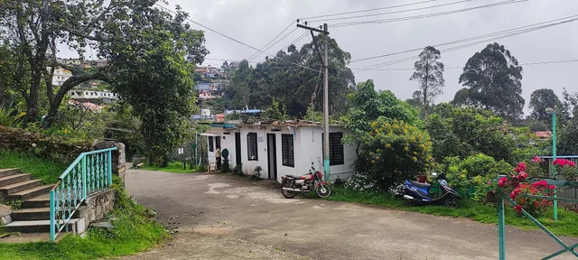 Misty mountains restaurant