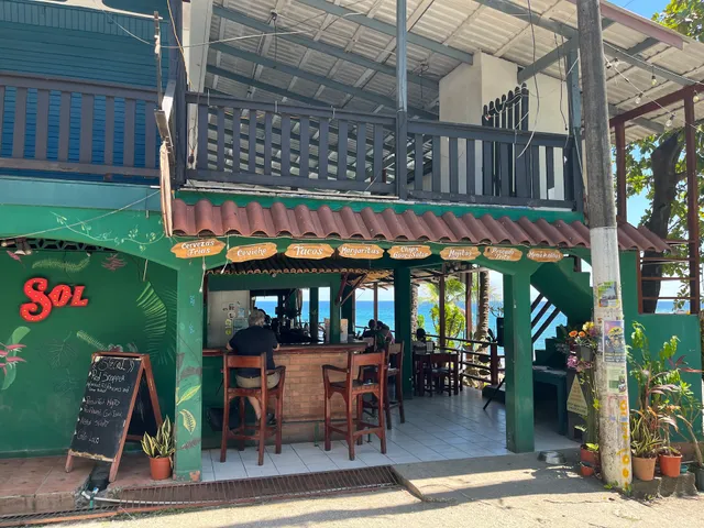 Restaurante Montezuma Latino Beach Food