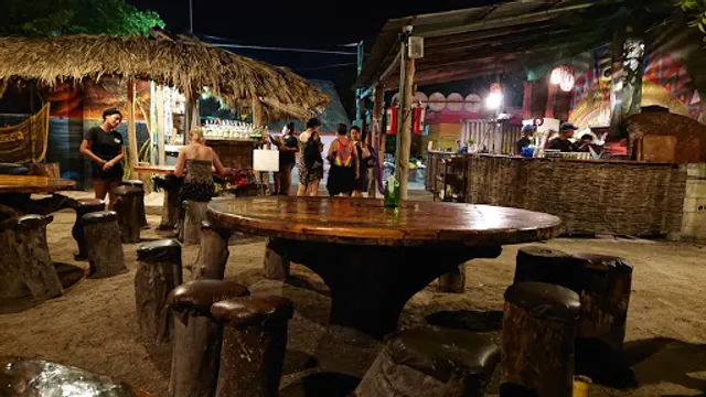 Roots Pizzas a la leña Isla Holbox