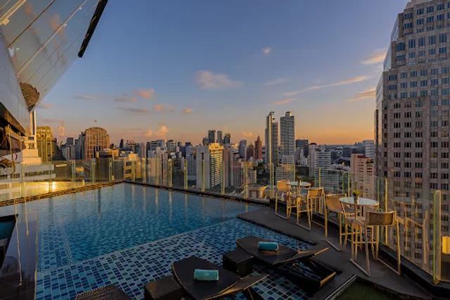 The Continent Hotel Sukhumvit / Asok BTS Bangkok